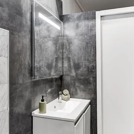 Stylish 1br By Jardin Du Luxembourg & Saint-sulpice Church Apartment Paris